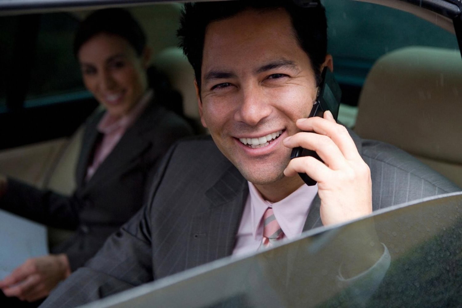 Best Occasions to Hire a Chauffeur in the UAE